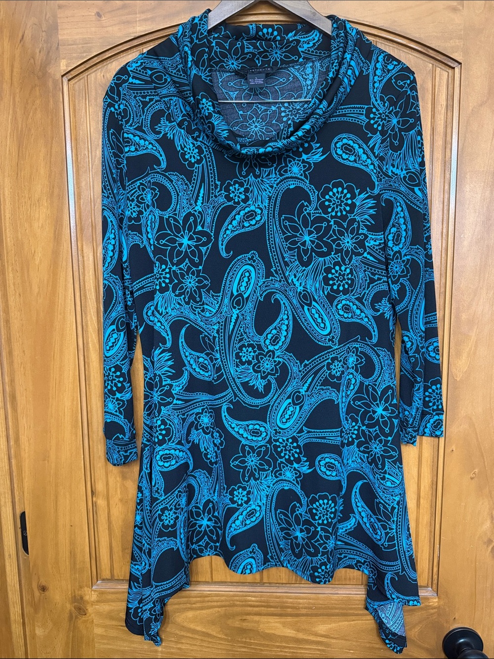 Investments Women's Size L Paisley Cowl Neck Asymmetric Hem Tunic Top